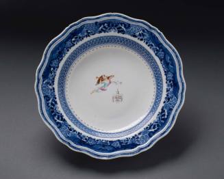 Society of the Cincinnati soup plate,
1784-1785,
Porcelain, enamel, gilt