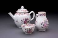 Teapot, milk jug, tea bowl
Porcelain (hard-paste), enamel, gilt
1760-1780
