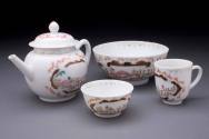 Coffee and tea set
Porcelain (hard-paste), enamel, gilt
1745-1760