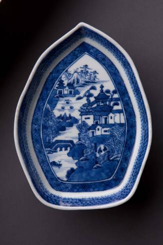 Dish
Porcelain (hard-paste)
1785-1795