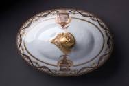 Lid
Porcelain (hard-paste), enamel, gilt
1800-1805