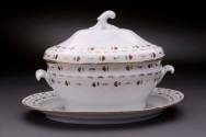 Tureen, lid and platter
Porcelain, enamel, gilt
c. 1800