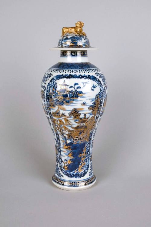 Baluster garniture vase with lid
China
Porcelain, enamel, gilt
c. 1780