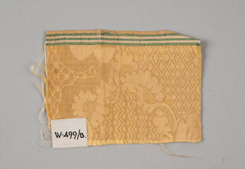 Fabric fragment
Silk
1730-1740