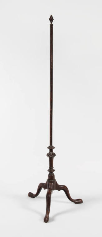 Fire screen,
1750-1770,
Mahogany, brass