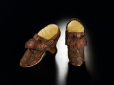 Pair of shoes,
c. 1750-1759,
Silk, linen, metallic lace, thread and sequins, wood