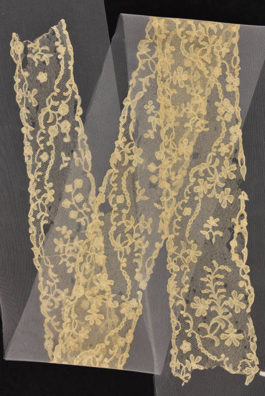 Lace Trim,
1740-1750,
Linen; bobbin lace