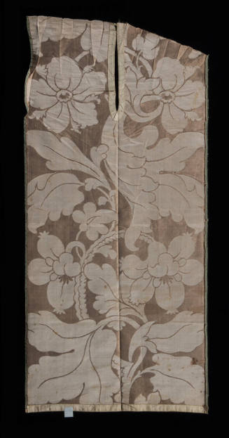 Buff damask gown fragment