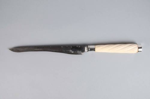 Carving knife
Ivory, steel, silver
c. 1750-1800