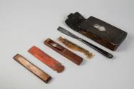 Traveling razor case
Case, razor, hone, strop, shaving brush and box, comb
1780-1800