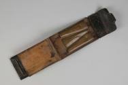 Traveling razor case
Leather, pasteboard, glass, silver, wood
1780-1800