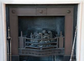 Grate
Iron, steel
Maker:  Oldham
c. 1780-1796