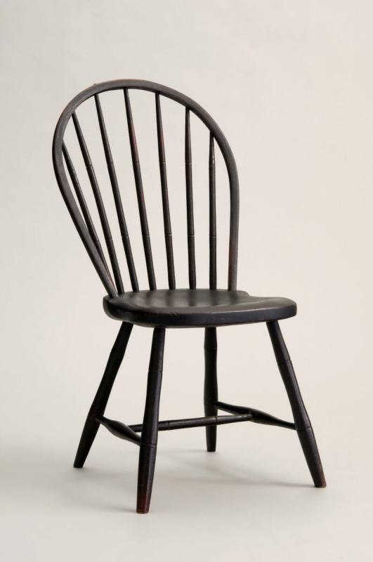 Bow-back Windsor side chair
Tulip poplar, red maple, paint
1785-1815