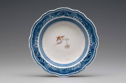 Soup plate
Porcelain, enamel, gilt
c. 1784-1785