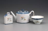 Society of the Cincinnati tea set
Porcelain, enamel, gilt
c. 1784-1785