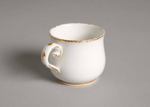 Covered cup
Maker: Sèvres Porcelain Manufactory
Porcelain (soft paste), gilt
1778-1788