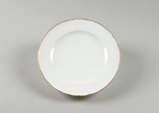 Dinner plate
Maker: Sèvres Porcelain Manufactory
Porcelain (soft-paste), gilt
1778-1788