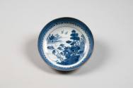 Saucer
Porcelain (hard-paste), gilt
1775-1815