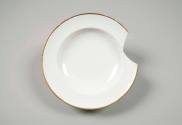 Soup plate
Maker: Angoulême factory
Porcelain (hard paste), gilt
1780-1788