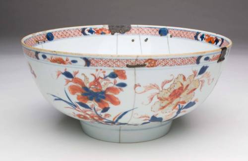 Punch bowl
Porcelain
c. 1750