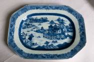 Platter
Porcelain (hard-paste)
1770-1800